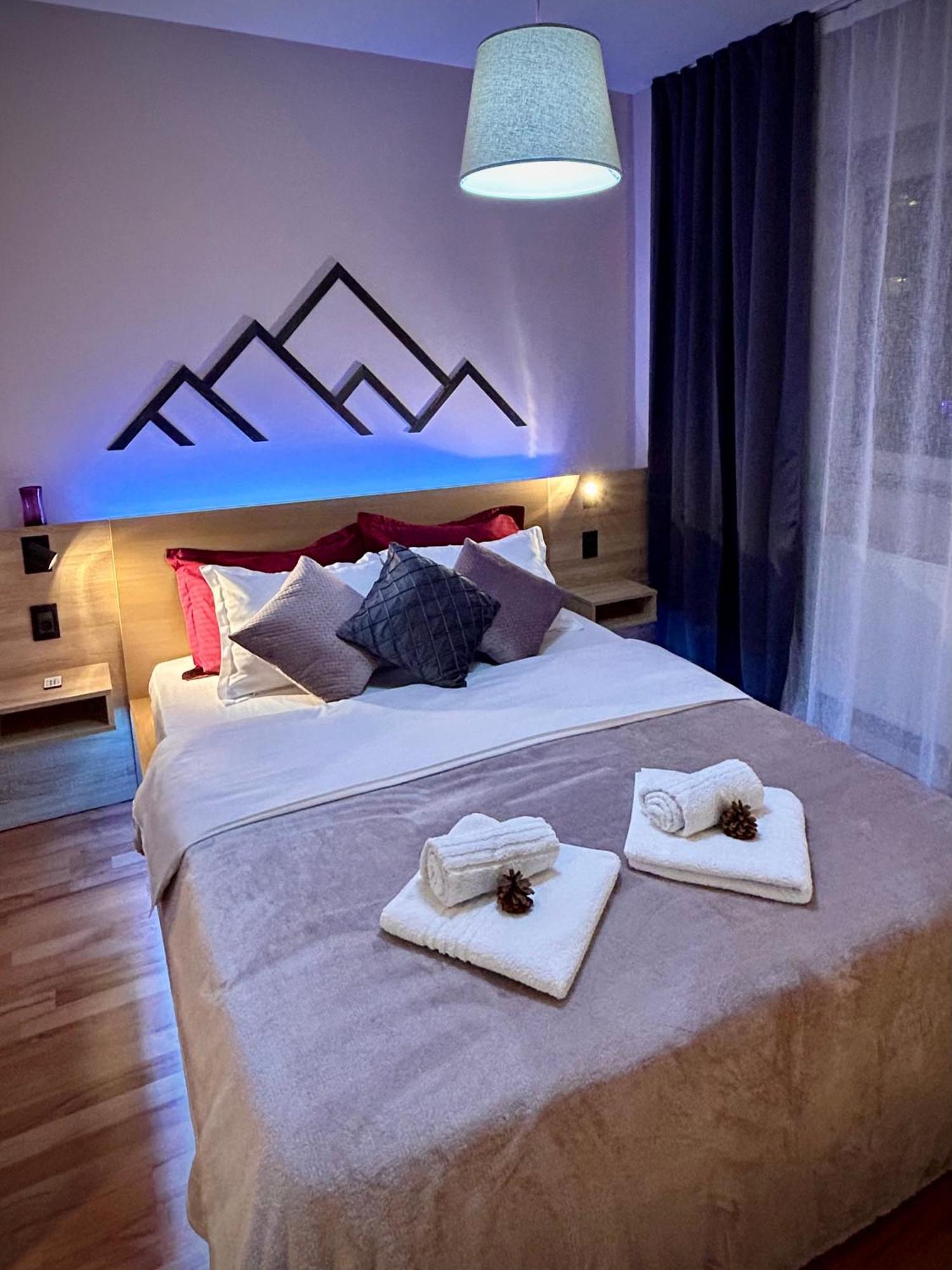 Blue Mountain Residence Braşov Buitenkant foto